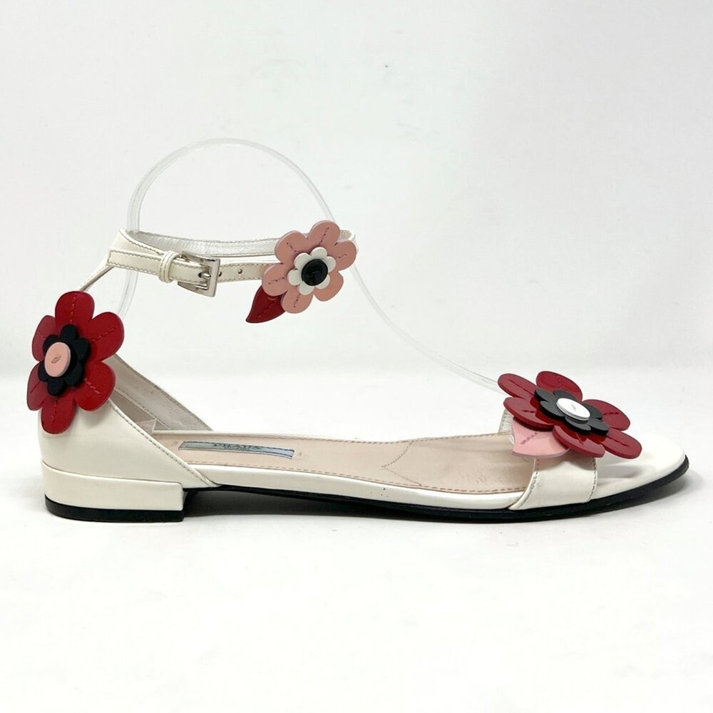 Prada Floral Sandals Patent Leather Ivory Ankle Strap Flats 39 - Picture 4 of 9